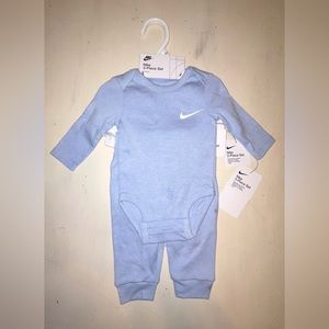 Nike 3 piece set 0-3 months